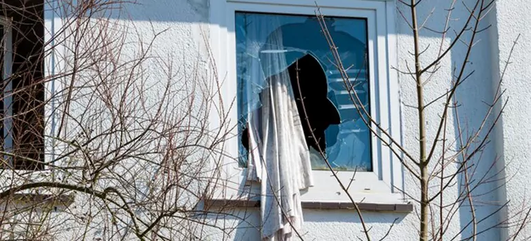 Storm Window Installation Contractors in Wesley Chapel, FL