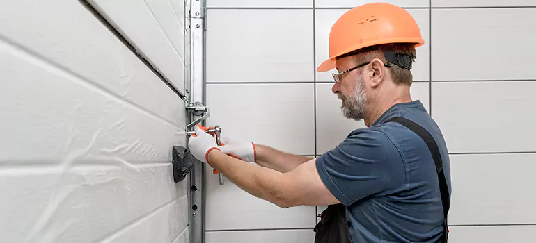 Garage Door Repair in Wesley Chapel